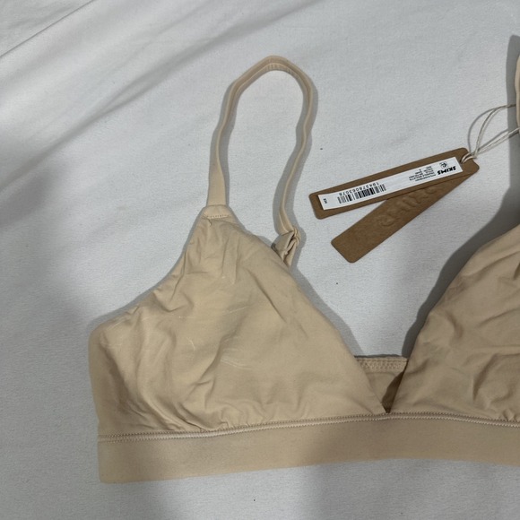 NWT $34 Skims [ Small ] Fits Everybody Bralette in Sand Nude #7087 - Picture 4 of 9